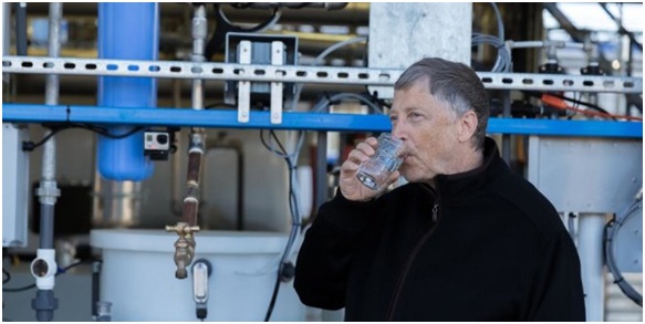 Máy lọc nước từ phân người của Bill Gates hoạt động như thế nào?