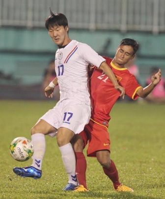 Mờ nhạt: Tuyển Việt Nam thắng sinh viên Hàn Quốc 3-0