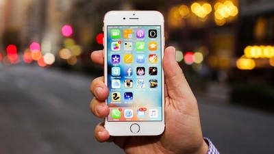 Hai chấm nhỏ ở mặt trước iPhone có tác dụng gì?