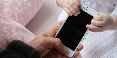 Apple bổ sung tính năng kiểm soát giúp cha mẹ cai nghiện iPhone cho trẻ em