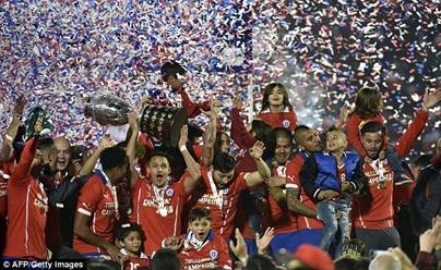 Quá phấn khích vì vô địch 3 người chết nhiều người bị thương tại thủ đô Chile