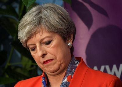 Đảng Bảo thủ không giành đa số, thủ tướng Anh bị kêu gọi từ chức