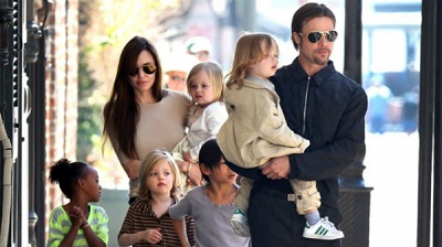 Angelina Jolie đối mặt nguy cơ mất quyền nuôi con về tay Brad Pitt