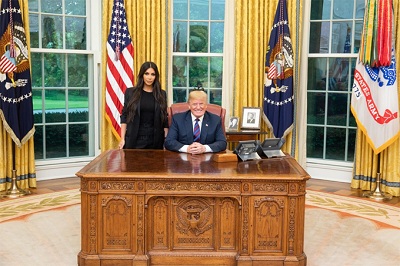 Kim Kardashian gặp Tổng thống Donald Trump xin ân xá cho một nữ tù nhân