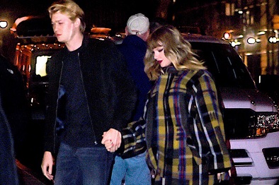 Taylor Swift lần đầu công khai nắm tay bạn trai Joe Alwyn