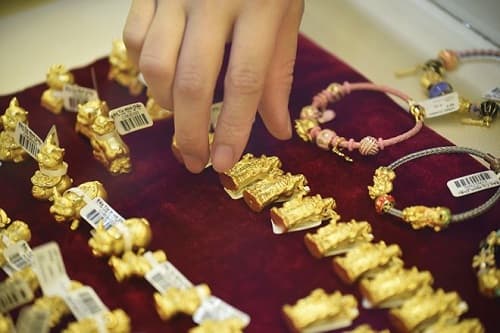 Lượng tiêu thụ vàng ngày Vía Thần Tài tăng 30%
