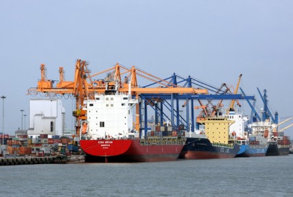 Tăng phí các hoạt động XNK qua cảng Hải Phòng