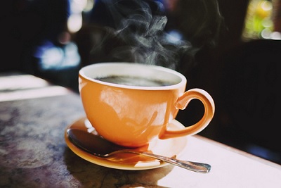 Uống cà phê đá và cà phê nóng, loại nào tốt hơn?