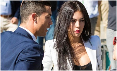 Bạn gái Ronaldo liên tục mất việc vì các tay săn ảnh