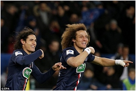 Tin hot ngày 16/11: Edinson Cavani và David Luiz không muốn trở lại Paris sau khủng bố