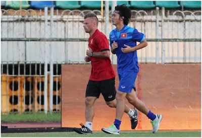 Trước thềm AFF Cup 2016: Loại Tuấn Anh và Quang Huy khỏi đội tuyển