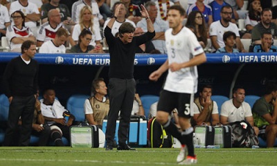 Chiến lược gia Joachim Low tiếp tục dẫn dắt tuyển Đức tại World Cup 2018