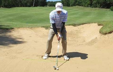 Kỹ thuật đánh bóng golf trong hố cát thành công được các vận động viên chia sẻ