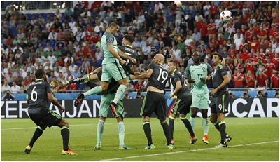 Ronaldo tỏa sáng đưa Bồ Đào Nha vào chung kết Euro 2016