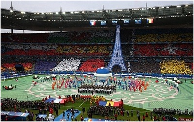 Rực rỡ sắc màu trong lễ khai mạc Euro 2016