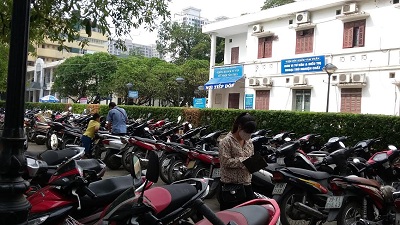 Từ ngày 3/12, Bệnh viện Bạch Mai có bãi gửi xe mới