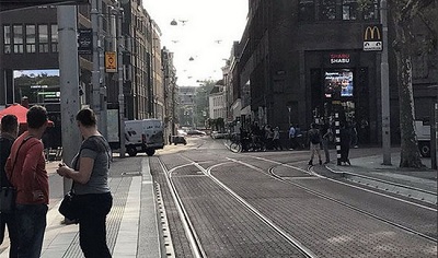 Cảnh sát Hà Lan phong tỏa trung tâm Amsterdam do phát hiện chất nổ