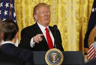 Chín khoảnh khắc ‘điên rồ’ nhất tại cuộc họp báo của ông Trump