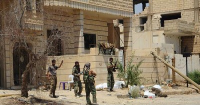 Quân đội Syria phá vỡ vòng vây của IS ở Deir al-Zour