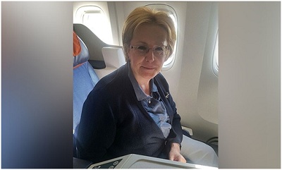 Bộ trưởng Y tế Nga cứu sống hành khách bị đột quỵ