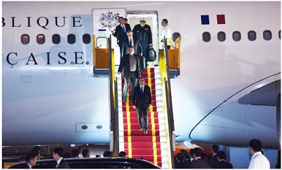 Tổng thống Pháp Francois Hollande đến Hà Nội