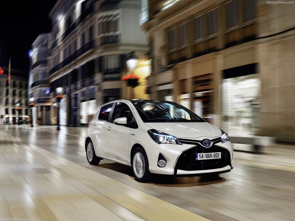 Toyota Yaris 2015 - Phiên bản nâng cấp mới với giá bán từ 14.500 USD.