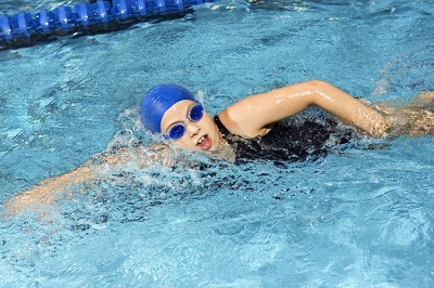 Học bơi sải với 5 động tác cơ bản