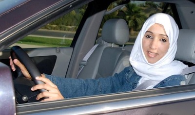 Ả-rập Xê-út bỏ luật cấm phụ nữ lái xe