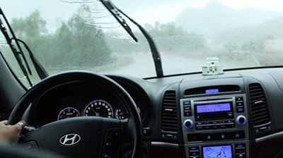 Nguyên tắc cơ bản khi lái xe trong thời tiết xấu tài xế cần biết