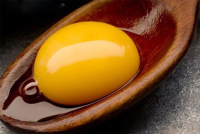 Công thức làm đẹp da với lòng đỏ trứng gà đơn giản hiệu quả tuyệt vời