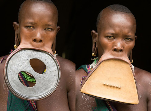 Làm đẹp bằng cách gắn đĩa vào môi như các cô gái bộ tộc ở Ethiopia