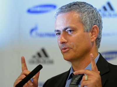 Lo Mourinho từ chức Chelsea chính thức lên tiếng