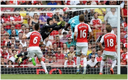 Arsenal thua ê chề trên sân nhà Emirates ngày đầu ra quân