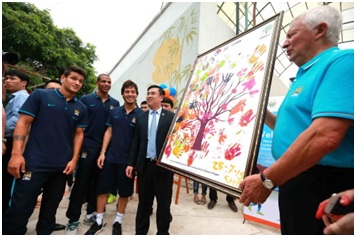 Man City thăm làng trẻ em SOS và giao lưu với sinh viên trường ĐH Quốc Gia HN