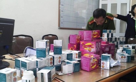 Bắt khẩn cấp 2 giám đốc buôn bán tân dược giả tại Hà Nội