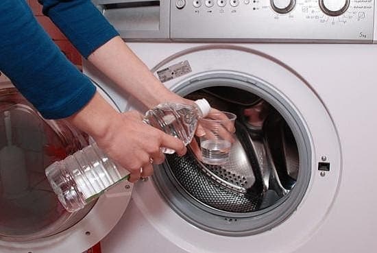 Bạn đã biết vệ sinh máy giặt đúng cách?