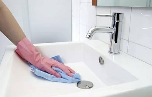 Khuyến cáo sử dụng hóa chất tẩy rửa nhà vệ sinh an toàn