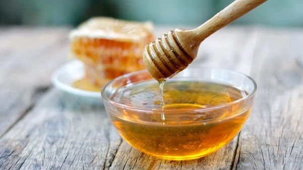 Có nên thay đường bằng mật ong khi giảm cân?