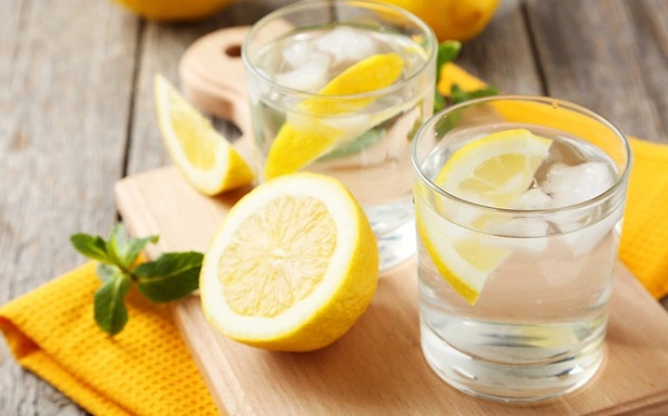 Giảm cân nên uống nước chanh trước hay sau bữa ăn thì tốt nhất?