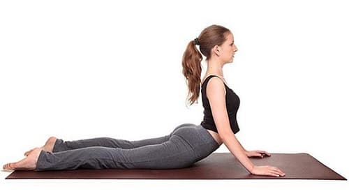 Giảm ngay mỡ bụng với 4 động tác yoga đơn giản