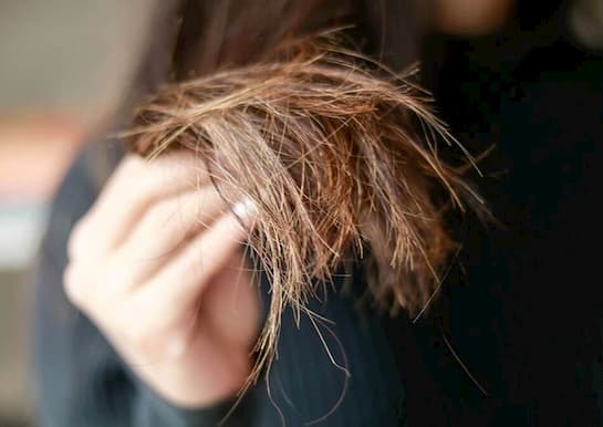 Tóc chẻ ngọn: nguyên nhân do đâu, cách chăm sóc tóc chẻ ngọn
