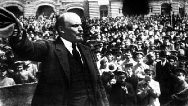 Câu hỏi trắc nghiệm Lịch sử lớp 10 bài 40 ôn tập: Lênin và phong trào công nhân Nga đầu thế kỉ XX