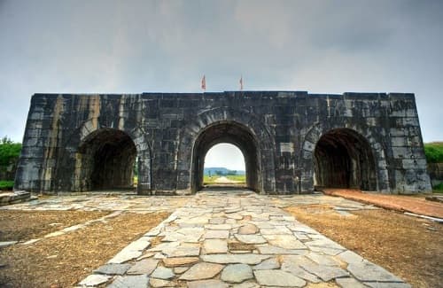 Câu trắc nghiệm lịch sử 7 Bài 16 có đáp án: Sự suy sụp của nhà Trần