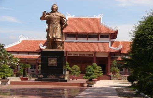 Câu trắc nghiệm lịch sử 7 Bài 26 có đáp án: Quang Trung xây dựng đất nước