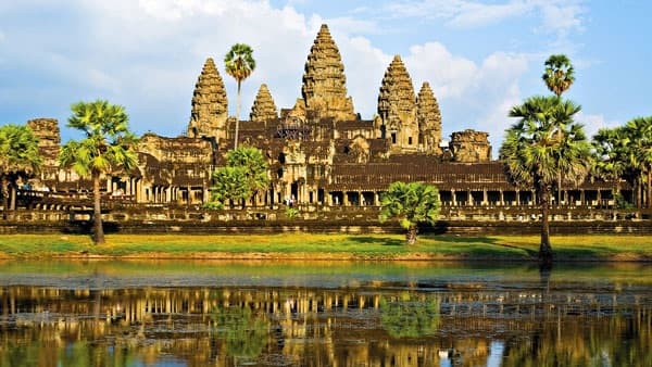 Câu trắc nghiệm Lịch sử lớp 10 Bài 9 có đáp án: Vương quốc Campuchia và vương quốc Lào (phần 1) 