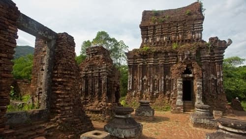 Câu trắc nghiệm Lịch sử lớp 6 Bài 20 có đáp án: Vương quốc Phù Nam