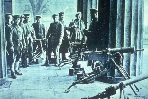 Câu trắc nghiệm Lịch sử lớp 8 Bài 17 có đáp án: Châu Âu giữa hai cuộc chiến tranh thế giới