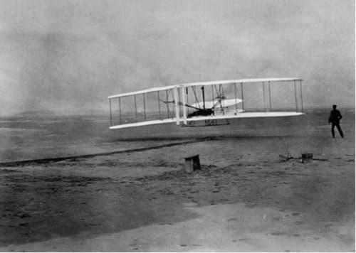 Câu trắc nghiệm Lịch sử lớp 8 Bài 22 có đáp án: Sự phát triển của khoa học - kĩ thuật và văn hóa thế giới nửa đầu thế kỉ XX