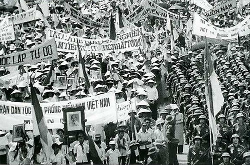 Câu trắc nghiệm Lịch sử lớp 9 Bài 31 có đáp án: Việt Nam trong năm đầu sau đại thắng xuân 1975