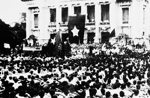 Trắc nghiệm Lịch sử lớp 9 Bài 23 có đáp án: Tổng khởi nghĩa tháng Tám năm 1945 và sự thành lập nước Việt Nam Dân chủ Cộng hòa